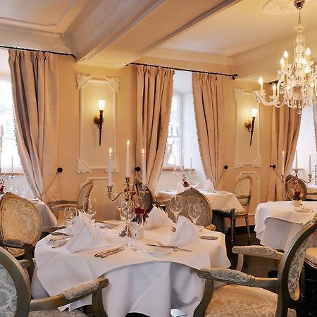 Schlosshotel Burghaus Kronenburg Dahlem  Екстер'єр фото